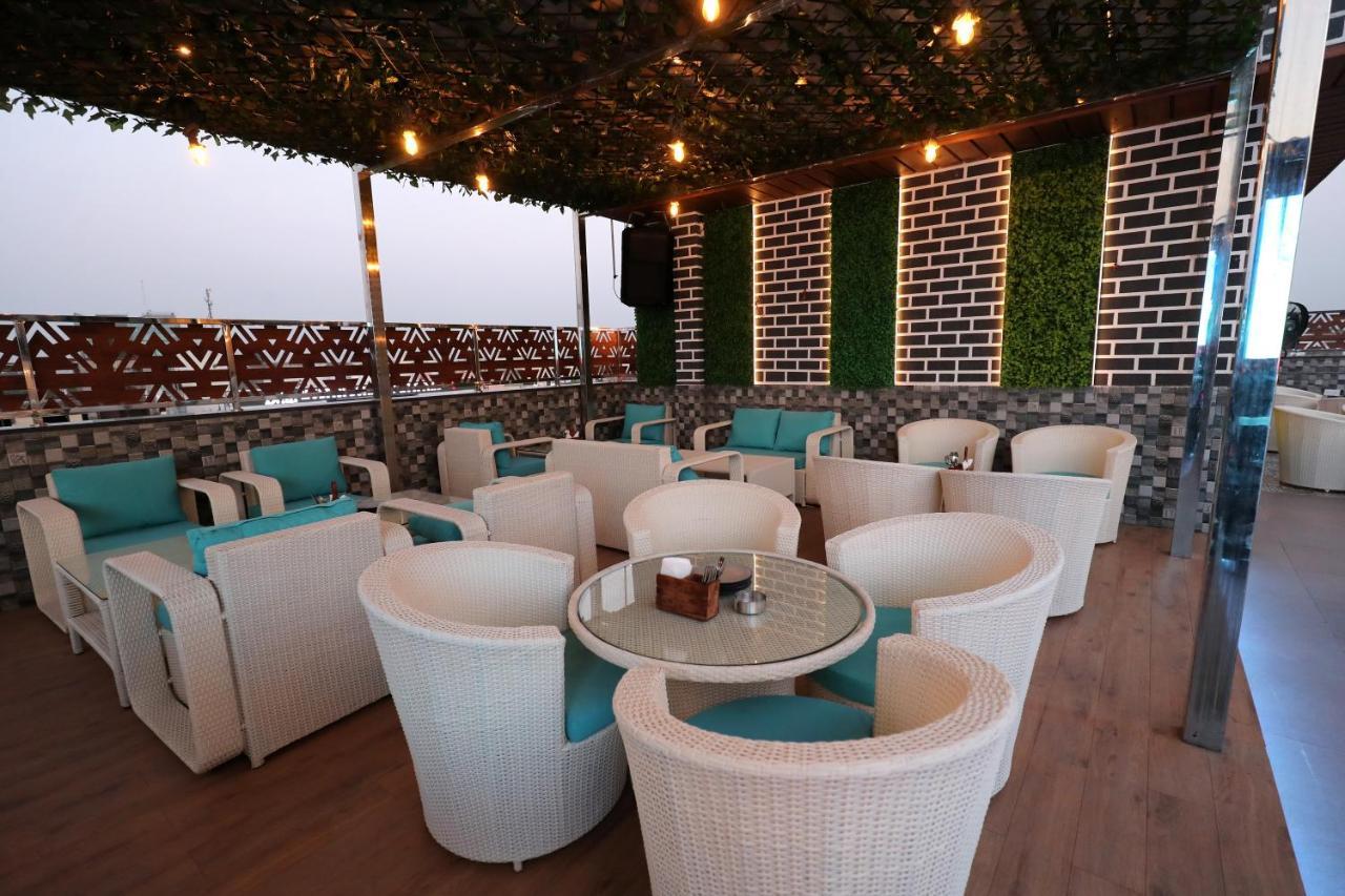 Hotel Crown Ceremonies Faridabad Exteriér fotografie
