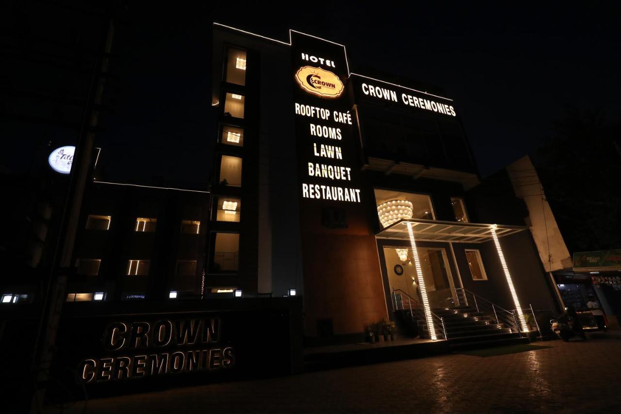 Hotel Crown Ceremonies Faridabad Exteriér fotografie