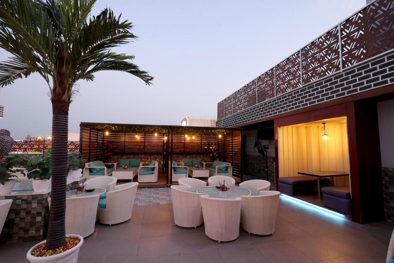 Hotel Crown Ceremonies Faridabad Exteriér fotografie