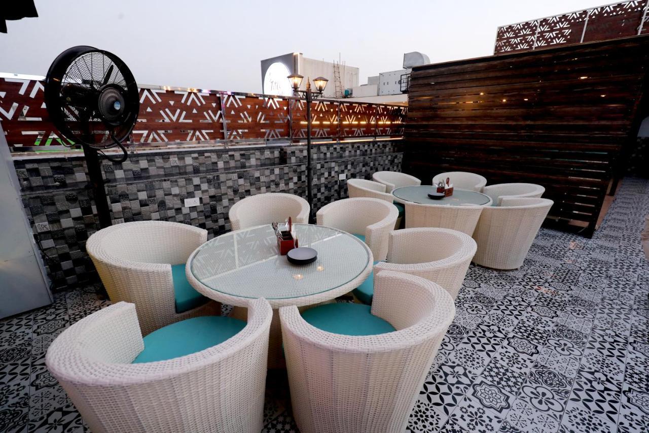Hotel Crown Ceremonies Faridabad Exteriér fotografie