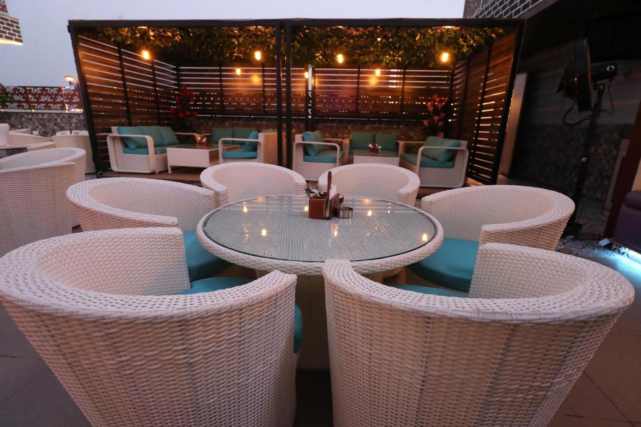Hotel Crown Ceremonies Faridabad Exteriér fotografie