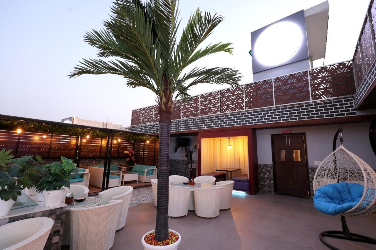 Hotel Crown Ceremonies Faridabad Exteriér fotografie