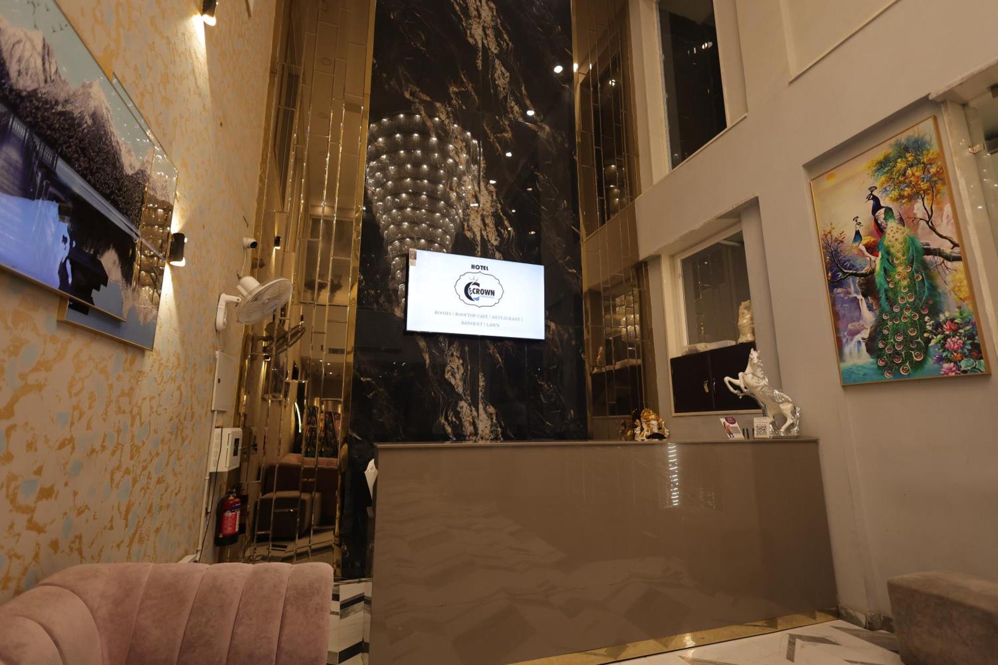 Hotel Crown Ceremonies Faridabad Exteriér fotografie