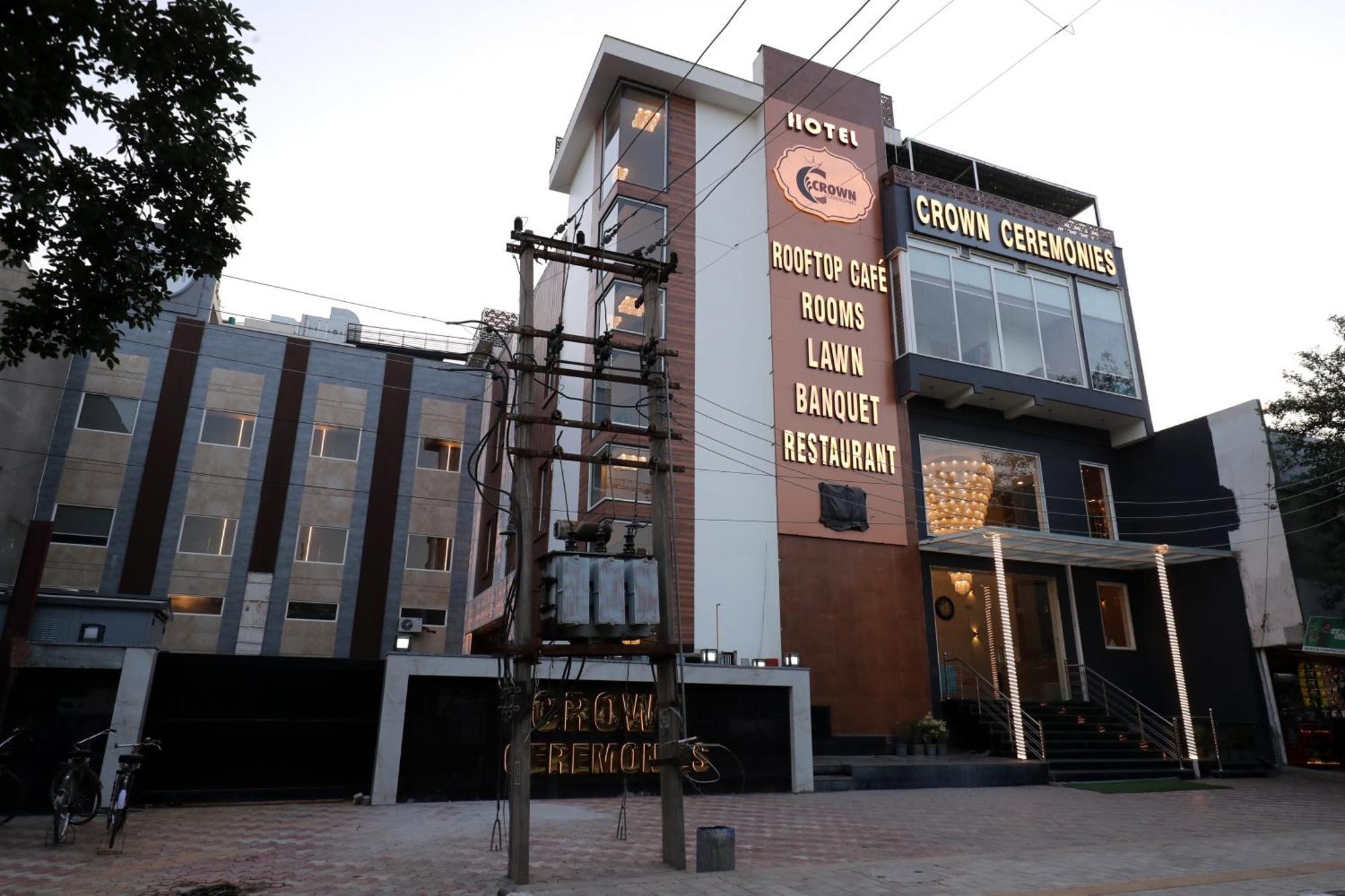 Hotel Crown Ceremonies Faridabad Exteriér fotografie